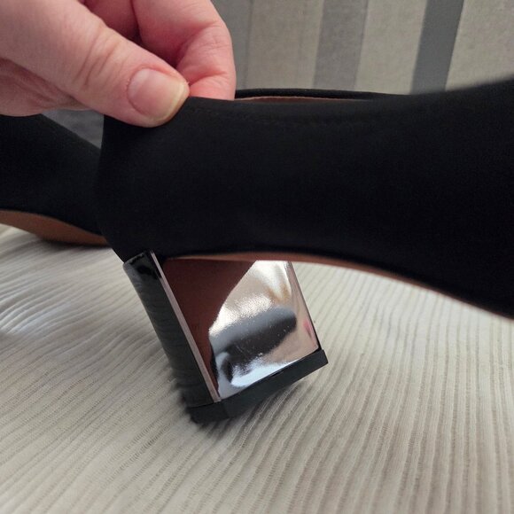 Donald Pliner Corin 8 Black Crepe Elastic Patent Leather Mirrored Block Heel - Picture 8 of 11